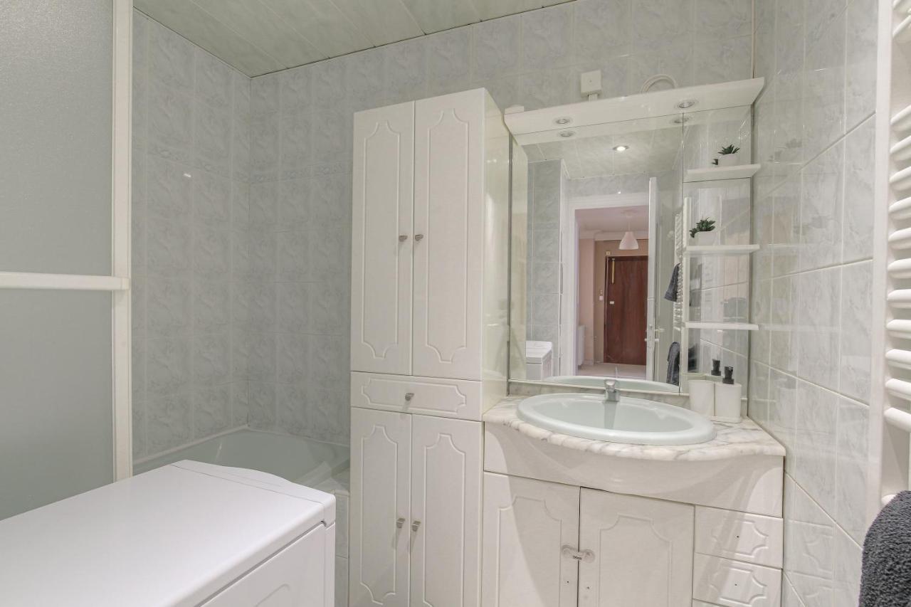 Le Parilly - Ma Cabotte Apartment Venissieux Luaran gambar